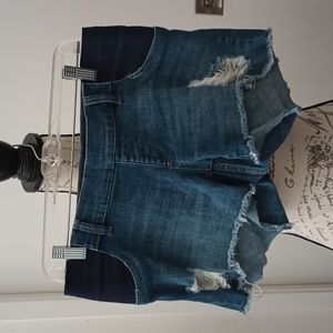 DL1961 KARLIE Maternity Distressed Shorts
